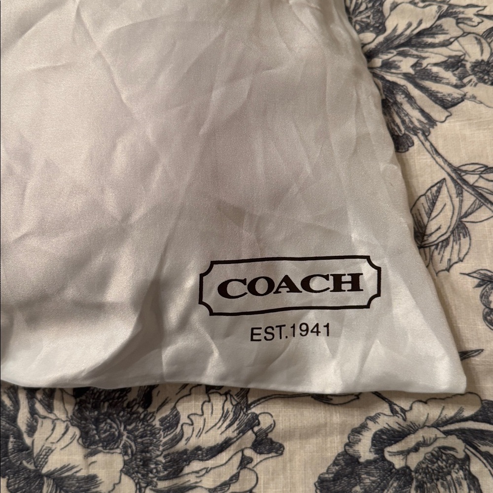 Vintage Coach 12683 EST. 1941 Red Hobo Purse. Beautiful Condition!🥰 - Picture 8 of 9